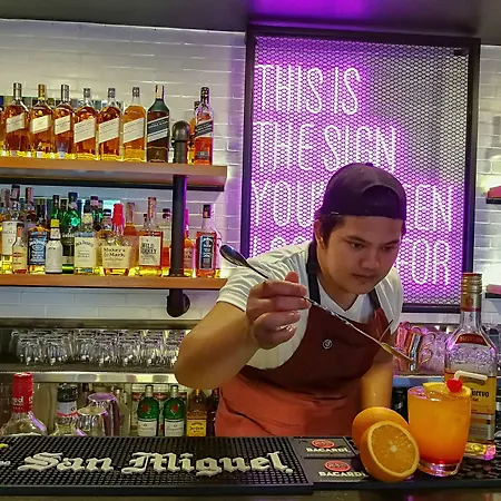 The-Bourke-Hotel-Davao-Fast-Food