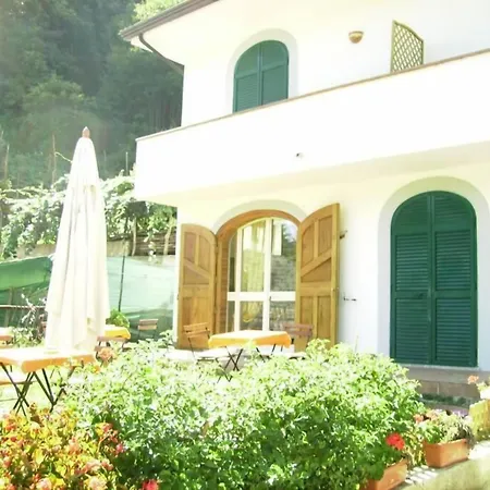 Villa-Bianca-Tramonti-Exterior