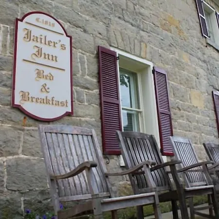 JailerS-Inn-Bardstown-Exterior