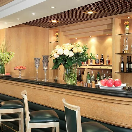 Starhotels-Vespucci-Campi-Bisenzio-Interior