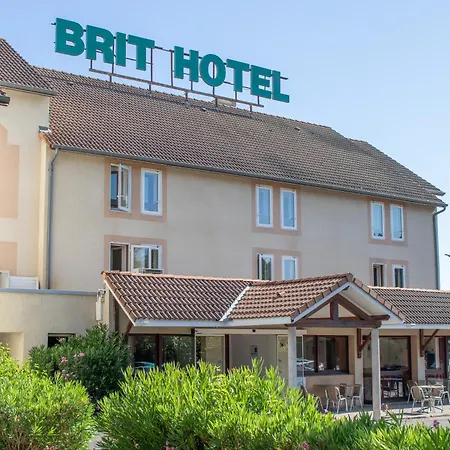 Brit-Hotel-Agen-LAquitaine-Le-Passage-Exterior