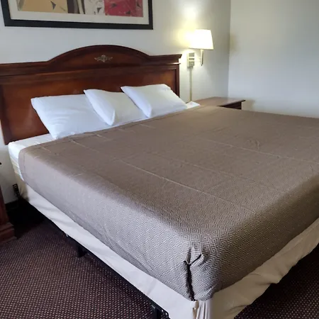 Hoosier-Inn-Portland-Beds