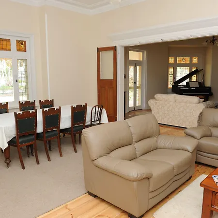 Cockburn-House-Hotel-Jamestown-Interior