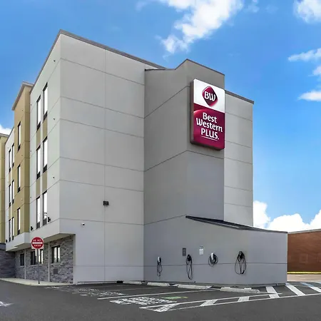 Best-Western-Plus-Philadelphia-Pennsauken-Hotel-Cherry-Hill-Exterior