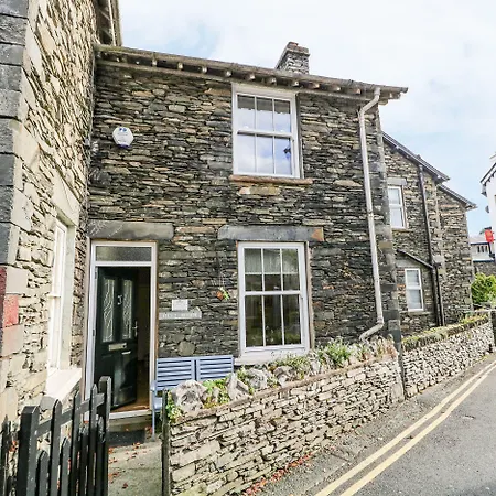 Little-Brook-Cottage-Bowness-on-Windermere-Exterior