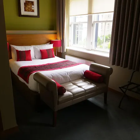 Orocco-Pier-Hotel-South-Queensferry-Exterior