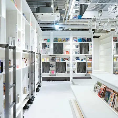 Book-And-Bed-Tokyo-Shinsaibashi-Hostel-Osaka-Business