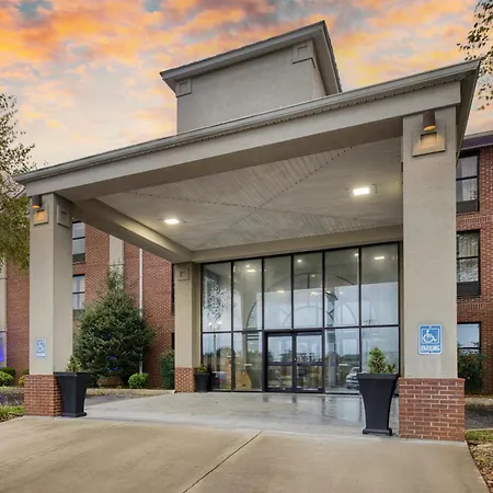 Best-Western-Lake-Cumberland-Inn-Monticello-Exterior