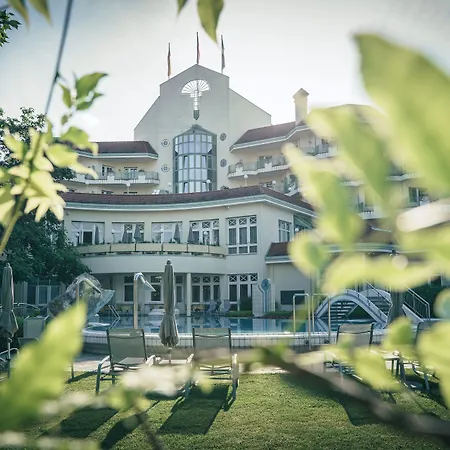 Reduce-Hotel-Thermal-Adults-Only-Bad-Tatzmannsdorf-Exterior