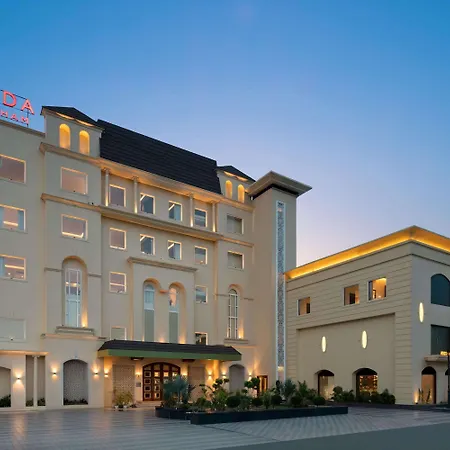 Ramada-By-Wyndham-Kapurthala-Hotel-Exterior