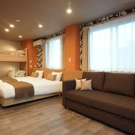 Wires-Hotel-James-Zaka-Tokyo-Room