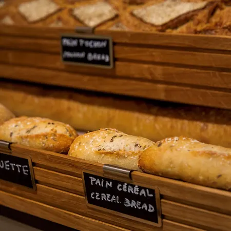 Best-Western-Le-Beffroi-Loos-Macro-Details