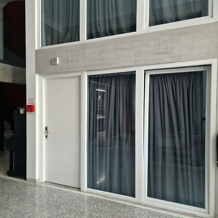 Athensdot-Hotel-Exterior