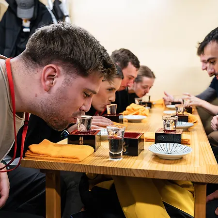 Hotel-Monday-Asakusa-Tokyo-People