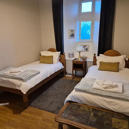 La-Fiere-Bridge-Guest-House-Amfreville-Room