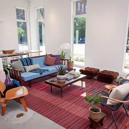 Travelers-New-Orleans-Hotel-Business