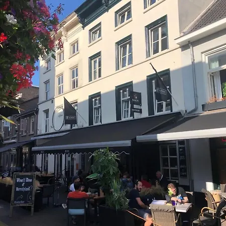 Winston-B-B-Eindhoven-Exterior