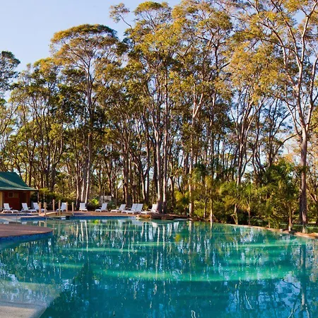 Discovery-Parks-Narooma-Beach-Exterior