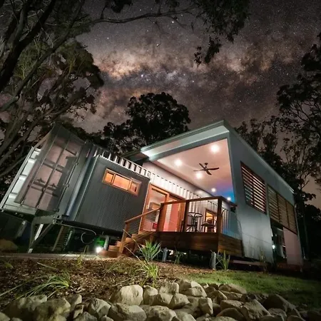 Tuckers-Lane-Boutique-Accommodation-Rothbury-Exterior