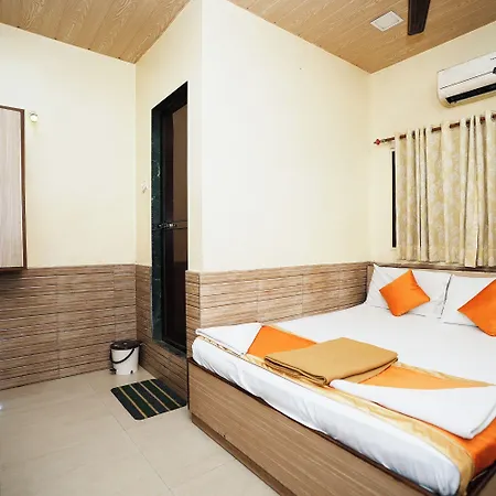 Hotel-Sai-Parikrama-Navi-Mumbai-Room