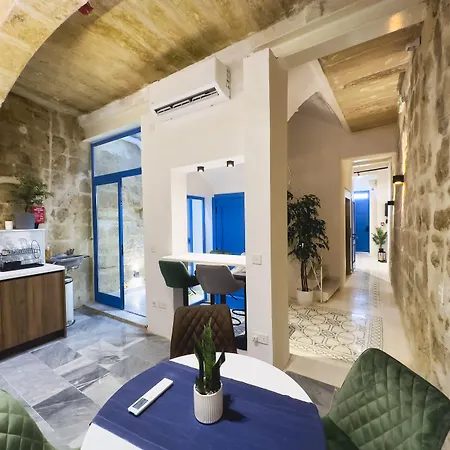ManderaS-Boutique-Suites-Dorms-Valletta-Interior
