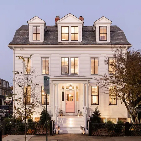 134-Prince-Luxury-Boutique-Hotel-Annapolis-Exterior