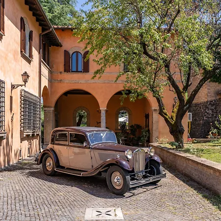 Villa-Alberici-Rome-Exterior