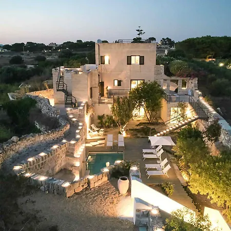 Villa-Rocce-Bianche-Favignana-Exterior