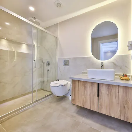 Born-In-Blue-Aparthotel-Kas-Bathroom