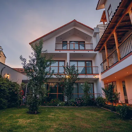 Saska-Boutique-Hotel-Cusco-Exterior