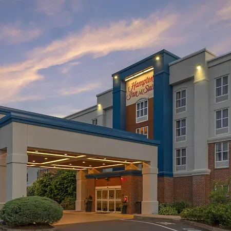 Hampton-Inn-Suites-By-Hilton-Plymouth-Exterior