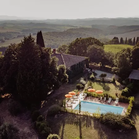 Fattoria-Del-Colle-Villa-Trequanda-Exterior