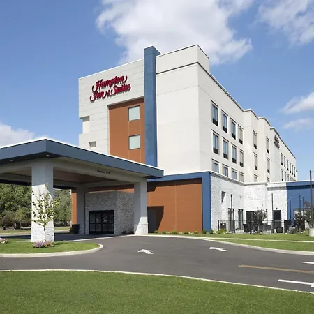 Hampton-Inn-Suites-Somerset-Exterior