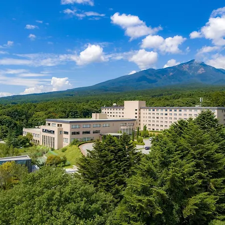 Grand-Mercure-Yatsugatake-Resort-Spa-Hokuto-Exterior