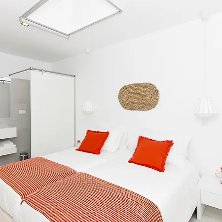 Villa-Maca-Guest-House-Azenhas-do-Mar-Beds