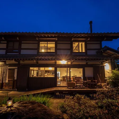Soy-Bed-Breakfast-Takayama-Exterior