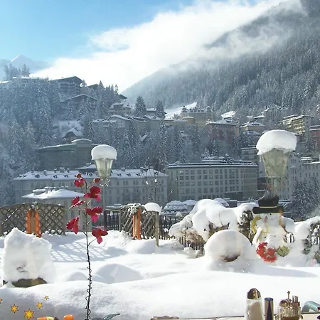 Romantikpension-Villa-Anna-Bad-Gastein-Exterior