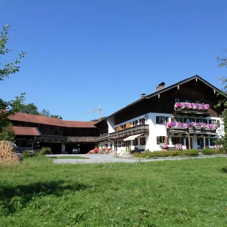 Haus-Bamberger-Hotel-Fischbachau-Exterior