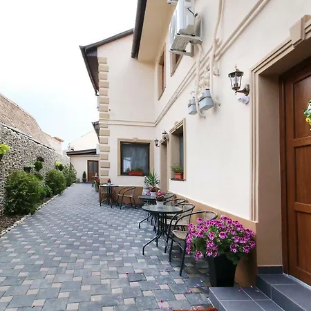 Select-House-Hotel-Sibiu-Exterior