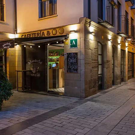 Winederful-Hostel-Cafe-Logrono-Exterior