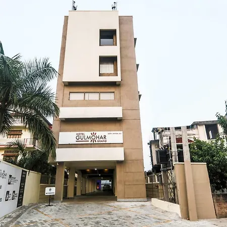 Hotel-Gulmohar-Grand-Jorhat-Exterior