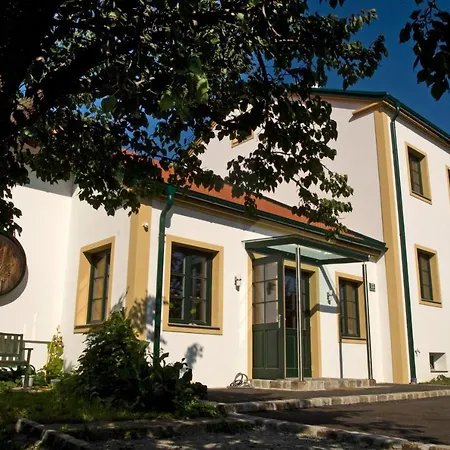 Winzerhaus-Kitzler-Villa-Rohrendorf-bei-Krems-Exterior